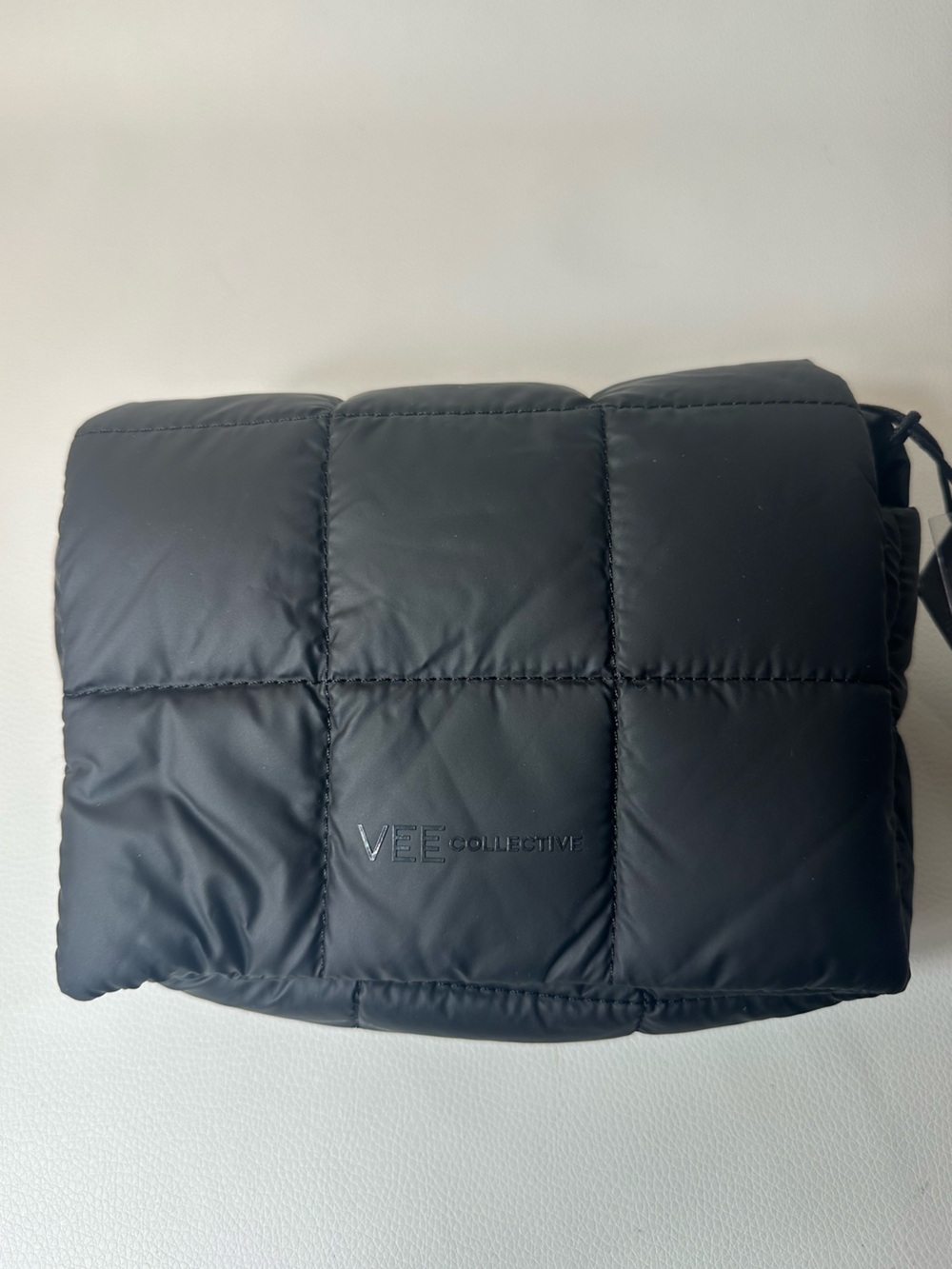 NEW VEE COLLECTIVE PORTER MESSENGER MINI CROSSBODY MATTE BLACK - Picture 9 of 11